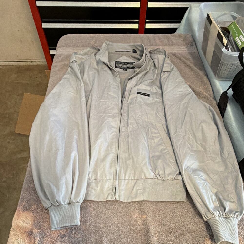 Members Only Men's Gray Bomber Jacket Full Zip Pockets Band Collar Size 40